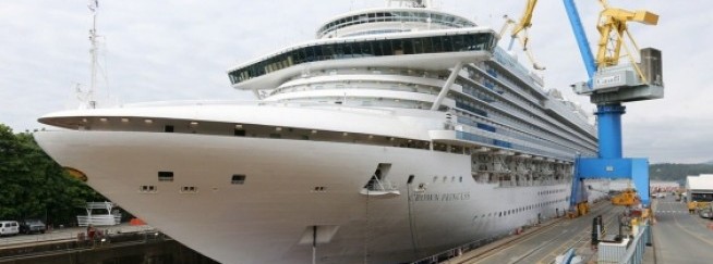 The 947-foot Crown Princess is one of the largest Princess cruise ships, with room for 3,080 guests.   Photograph By ADRIAN LAM, Times Colon